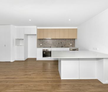 Modern Two Bedroom House - Photo 2