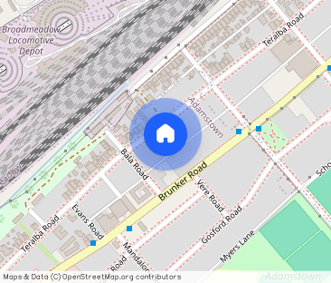 Executive Townhouse - Photo 1