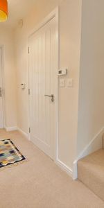 4 bedroom terraced house to rent - Photo 4