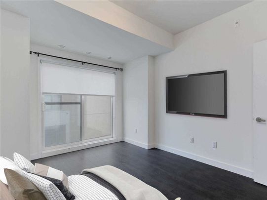 For Lease - 5025 Harvard Road Unit# 404, Mississauga, Ontario - Photo 1