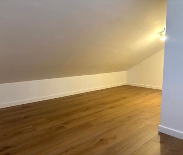 Appartement - te huur - 7110 La Louvière - 900 € - Foto 2