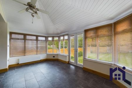 3 bedroom detached house to rent - Photo 2