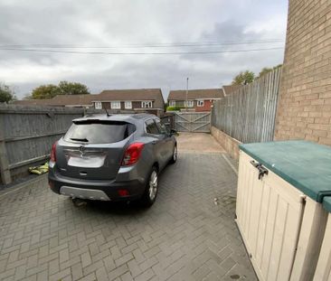 3 bedroom terraced house to rent - Photo 5