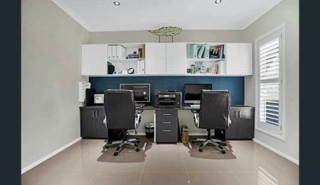 Wow - so Much Space - Photo 3