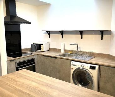 2 bedroom flat to rent - Photo 4