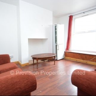 2 Bedroom Rentals Leeds - Photo 1