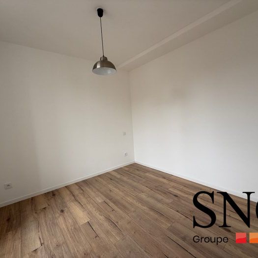 T3 + PARKING - Photo 1