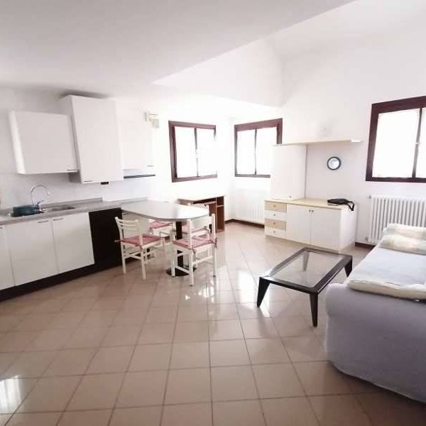 Bilocale via rizzetti, 10, Centro, Arzignano - Photo 1