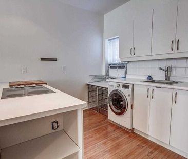 For Lease - 1114 Queen Street Unit# 2nd Fl, Toronto, Ontario - Photo 5