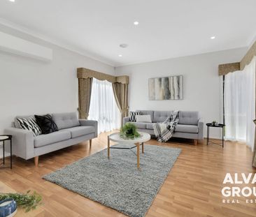 Spacious Family Home with great location!! - Photo 4