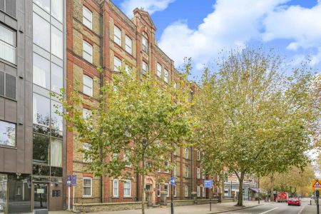 1 bedroom flat in 37 St. Georges Road - Photo 2