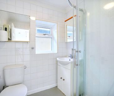 3 bedroom detached house to rent - Photo 2