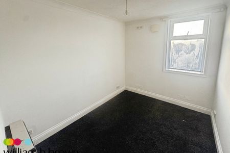 25 Pallister Road - Photo 2