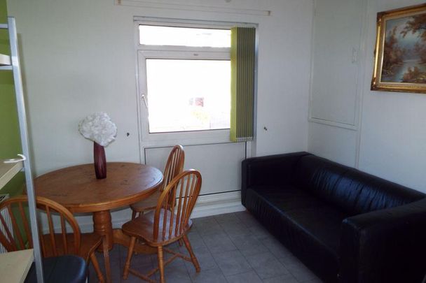 5 bedroom terraced house to rent - Photo 1