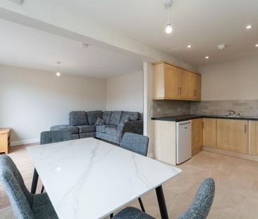 413 College Court Central, Belfast, BT1 6BZ - Photo 2