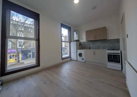 1 Bed Flat, Camden Road, NW1 - Photo 3