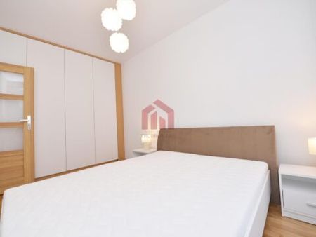 Mieszkanie z klimatyzacją, komórka i miejsce postojowe - Zdjęcie 2