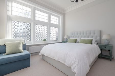 2 bed apartment to rent in The Beacon, 8 Pinewood Road, BH13 - Photo 4