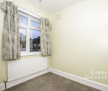 5 bedroom semi-detached house to rent - Photo 5