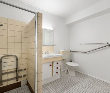 5/72 Raceview Street, Raceview QLD 4305 - Apartment For Rent | Domain - Photo 5