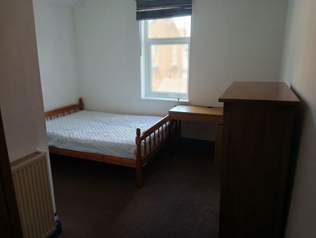 Room in a Shared House, Station Road, NG9 - Photo 4