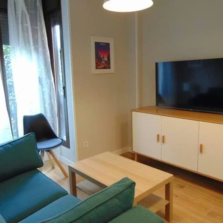 Calle de Samaniego, Madrid, Community of Madrid 28022 - Photo 1