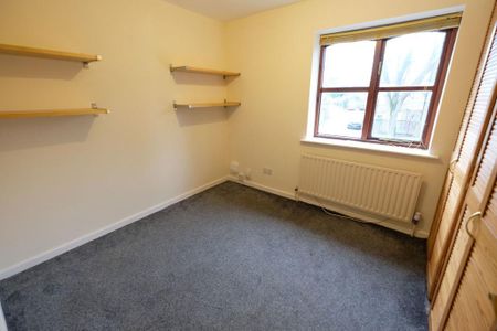 2 bedroom semi-detached house to rent - Photo 5