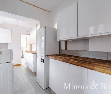 4 bedroom terraced house to rent - Photo 6