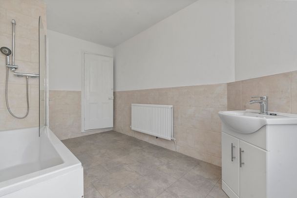 Liverpool Road, Warrington - Photo 1