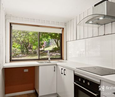 Charming Rural Cottage - Photo 3