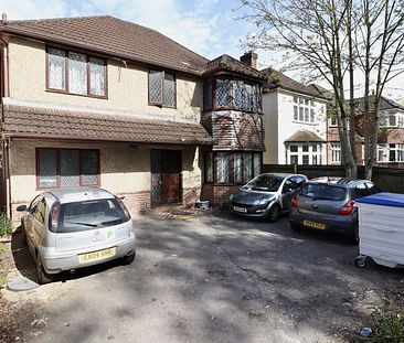 187 Burgess Road,Southampton - Photo 4