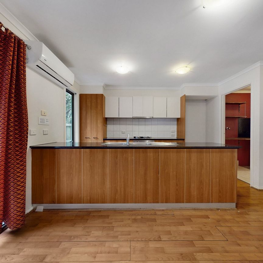 10 Berg Place, Coburg VIC 3058 - Photo 1
