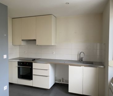 Appartement RUE DE CERNAY - Photo 2