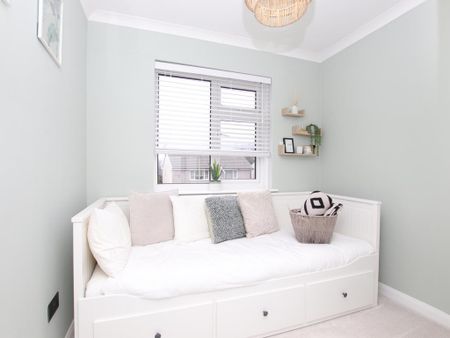 3 bedroom detached house to rent - Photo 4