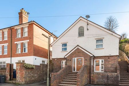 Croft Road Godalming, Surrey - 1 bedroomProperty for lettings - Seymours - Photo 4