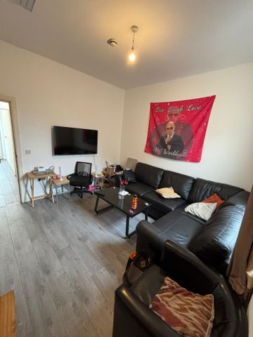 25 HUBERT ROAD - Photo 2