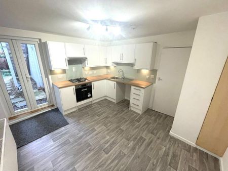 1 bedroom ground floor flat to rent - Photo 4