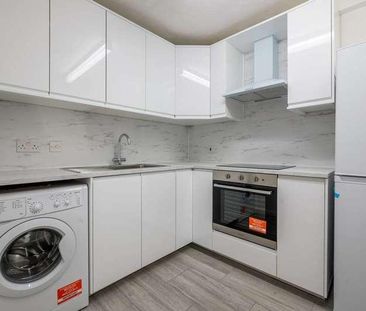 Coombe Lane West, Kingston, KT2 - Photo 4