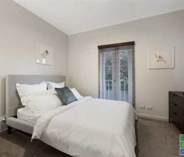 South Melbourne - Photo 2