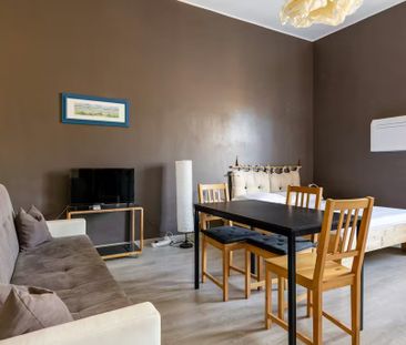 Via Antonio Gramsci, Bologna, Emilia-Romagna 40121 - Photo 6