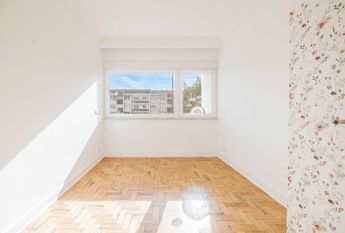 APARTAMENTO T2+1 NA AV ESTADOS UNIDOS DA AMÉRICA - LISBOA
