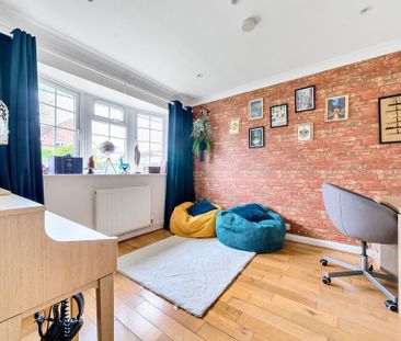 4 bedroom link detached house to rent - Photo 6