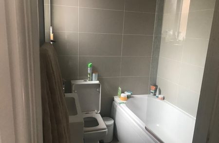 Streatham Hill, London, SW2 4RU - Photo 5