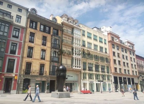 Alquiler de piso en Calle Pelayo, 11 - Photo 1