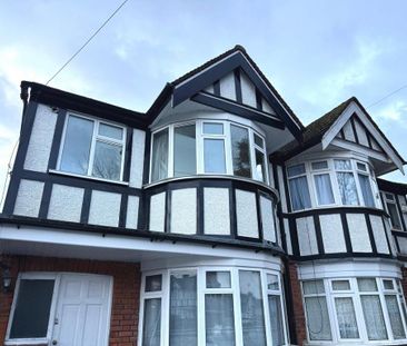 1 bedroom in a house share to rent - Photo 1