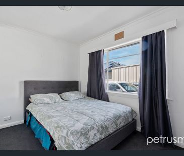 Charming three-bedroom home! - Photo 5