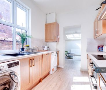 1 bedroom in a house share to rent - Photo 6