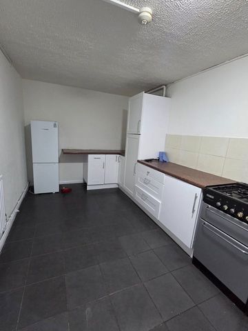 3 Bed Maisonette, Shirley Road, E15 - Photo 5