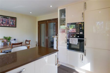 Tiggall Close, Earley, Reading, Berkshire, RG6 - Photo 4