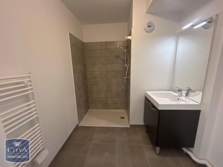 Location Appartement 3 pièces 61m² NOTRE DAME DE BONDEVILLE 76960 - Photo 3